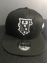 Load image into Gallery viewer, SCT New Era Snap Back Embroidered Logo - Black
